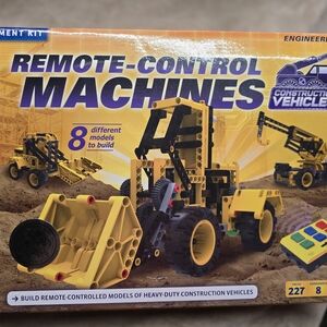 Thames And Kosmos Remote-Control Construction Machines Building Kit - Yellow